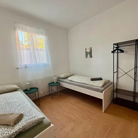 Modernes 11 Fuer Monteure Und Handwerker Mit Eigenem Parkplatz Fuer Pkw